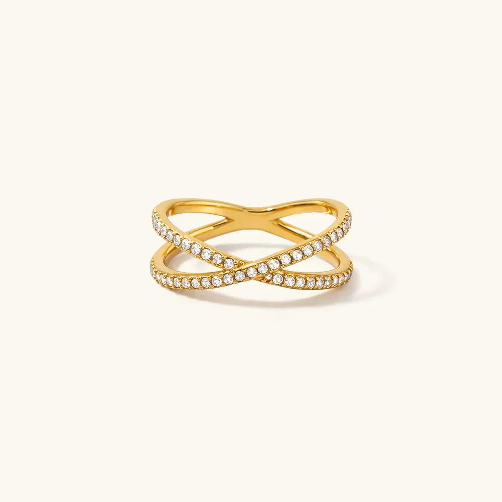 WYNNE. Diamond Cross Ring