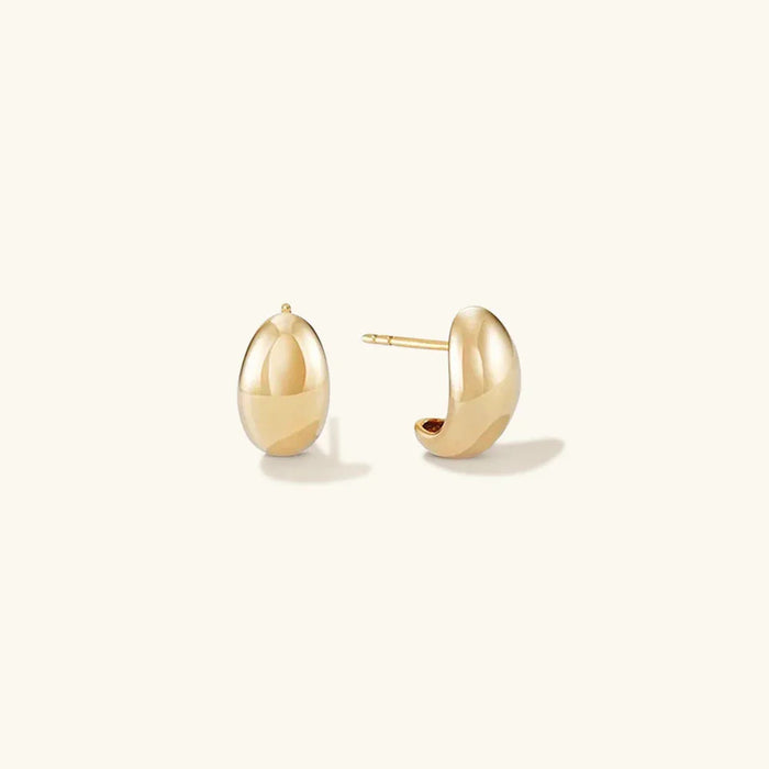 DAISY. Classic Huggie Earrings