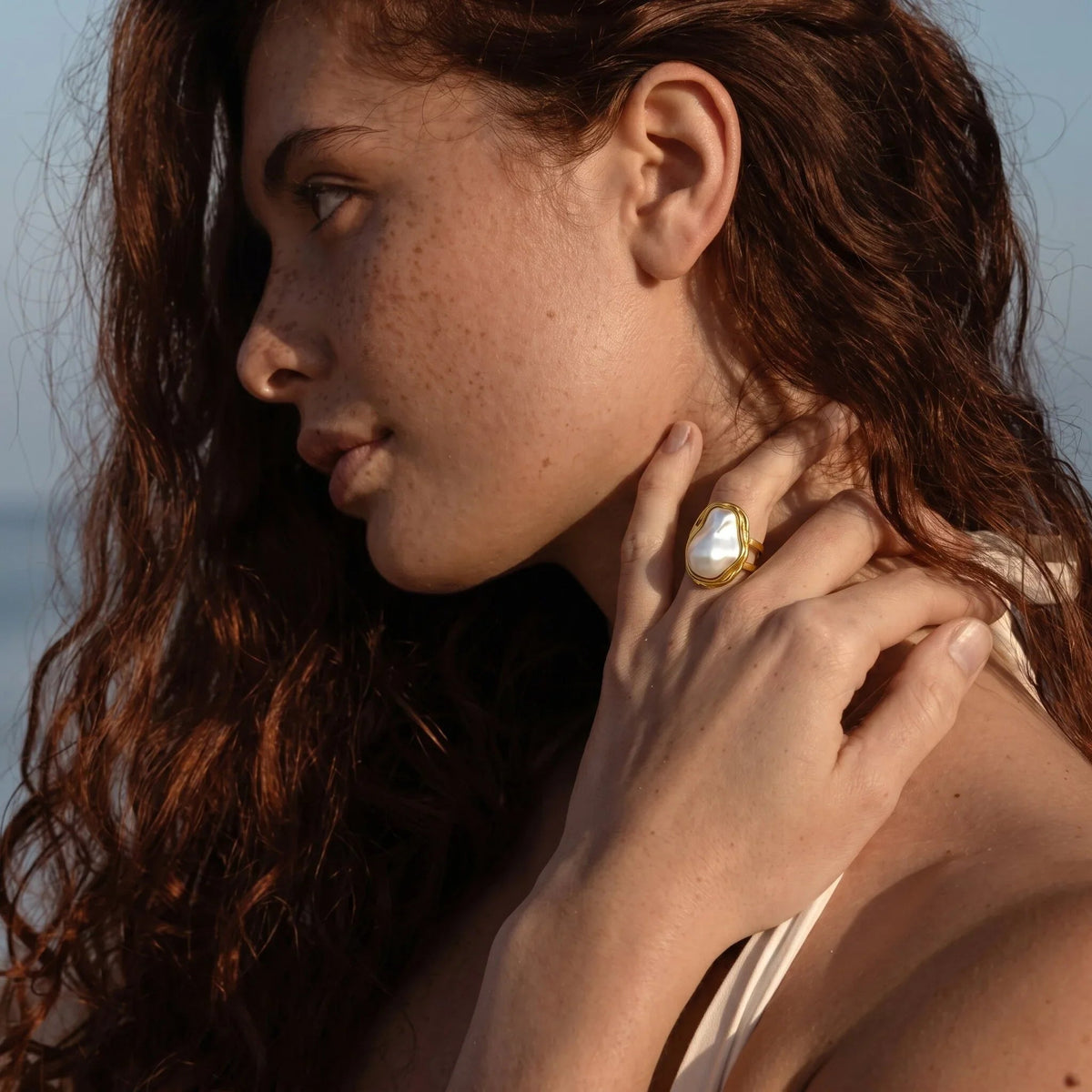 HARLOW. Chunky Pearl Ring