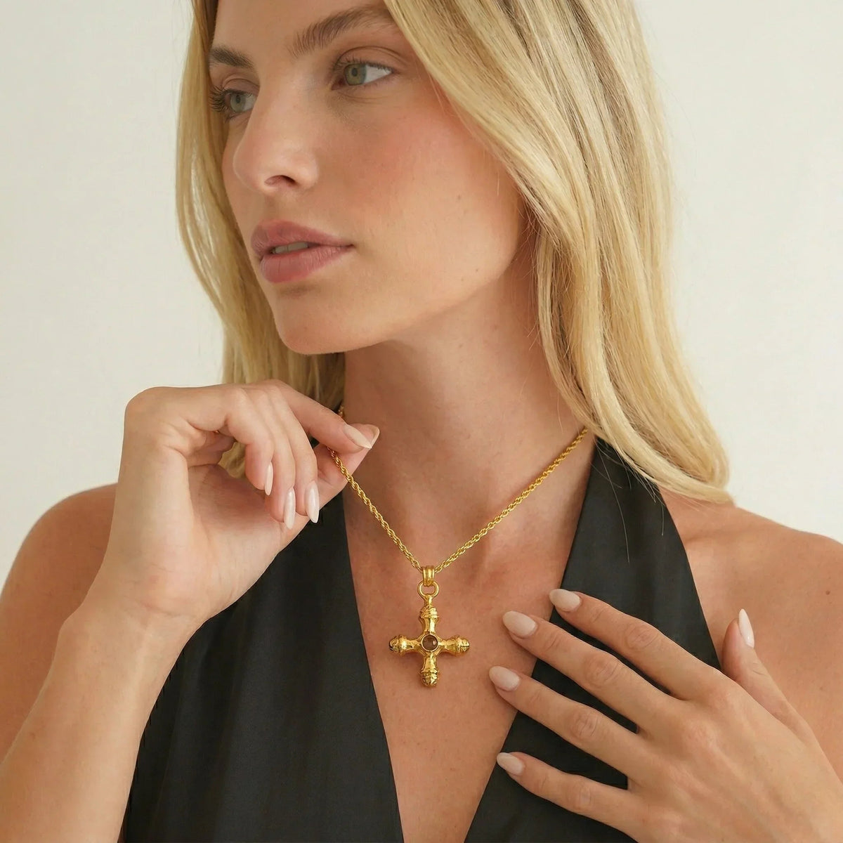 TESS. Diamond Pendant Necklace