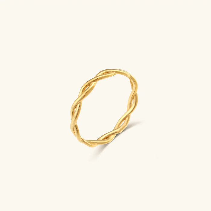 NAOMI. Simple Twist Ring