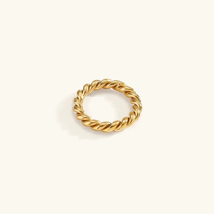 BLYTHE. Twisted Band Ring