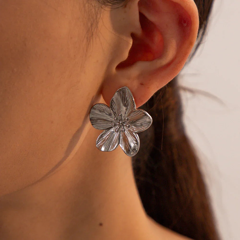 POPPY. Flower Earrings