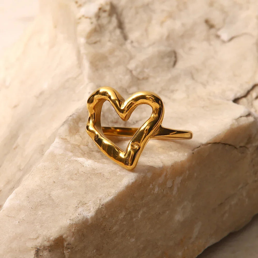 NELL. Open Heart Ring