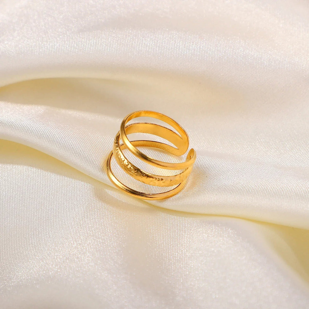 IMOGEN. Ripple Ring