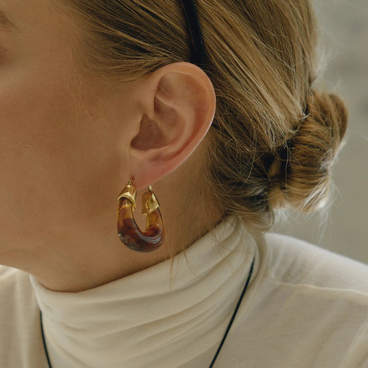 OLIVE. Chunky Enamel Hoops
