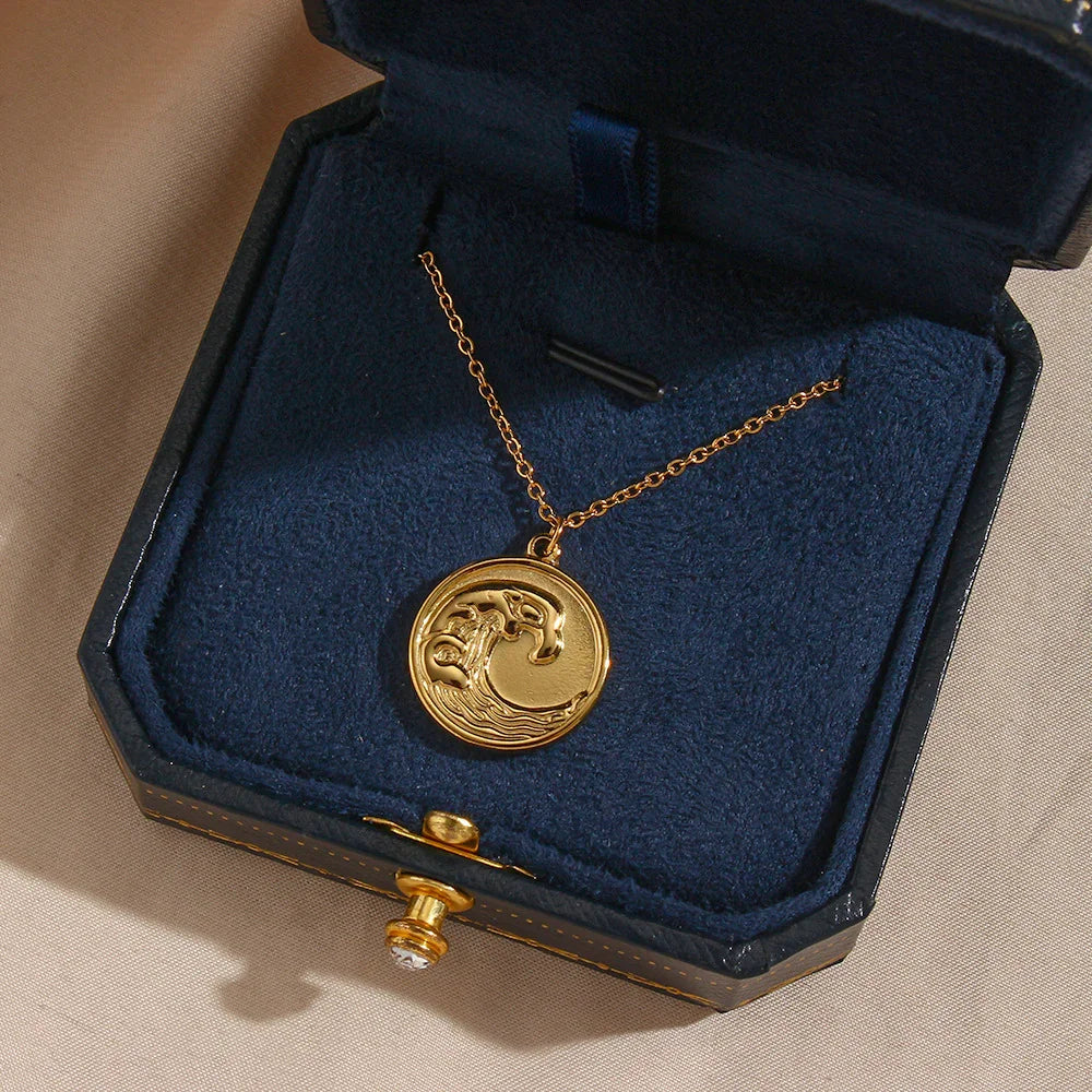 MARINA. Wave Pendant Necklace