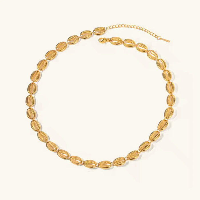 CORAL. Seashell Necklace