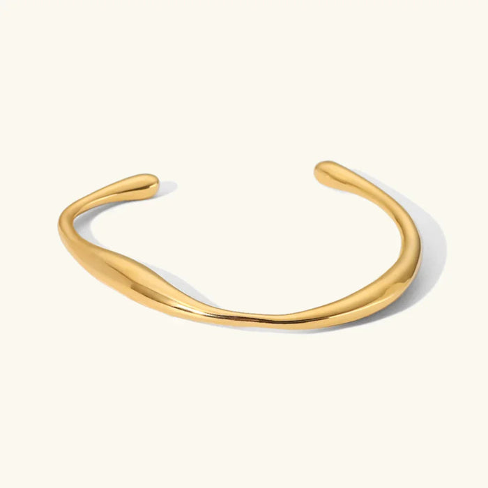 IVY. Twisted Bangle Bracelet