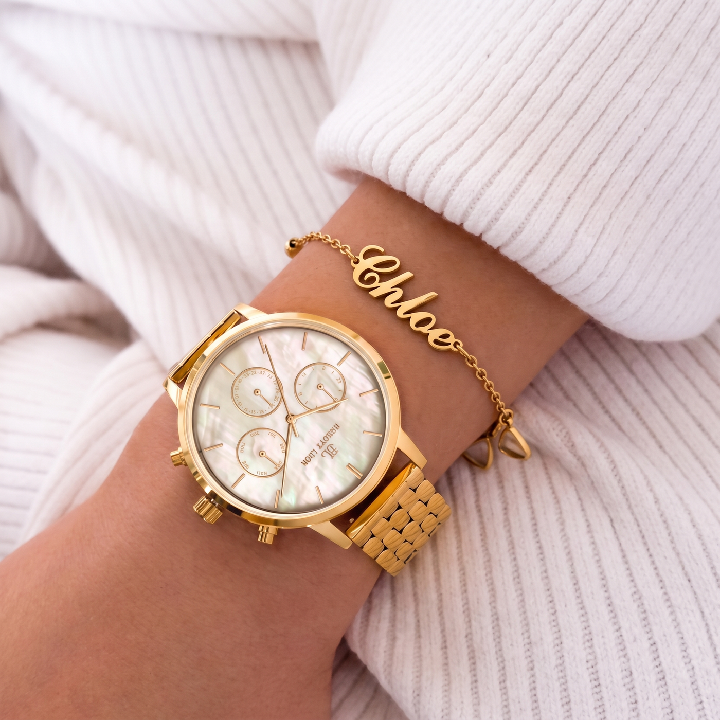 CHLOE. Script Name Bracelet