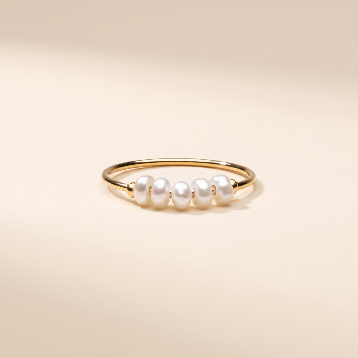 WINNIE. Mini Pearl Ring