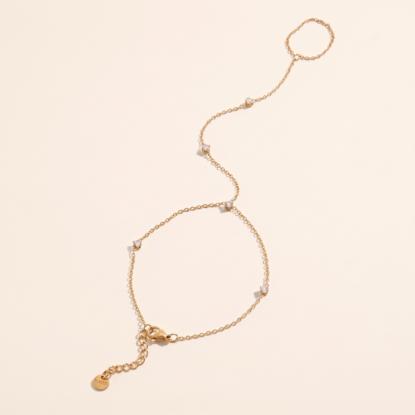 MARLOW. Diamond Hand Chain