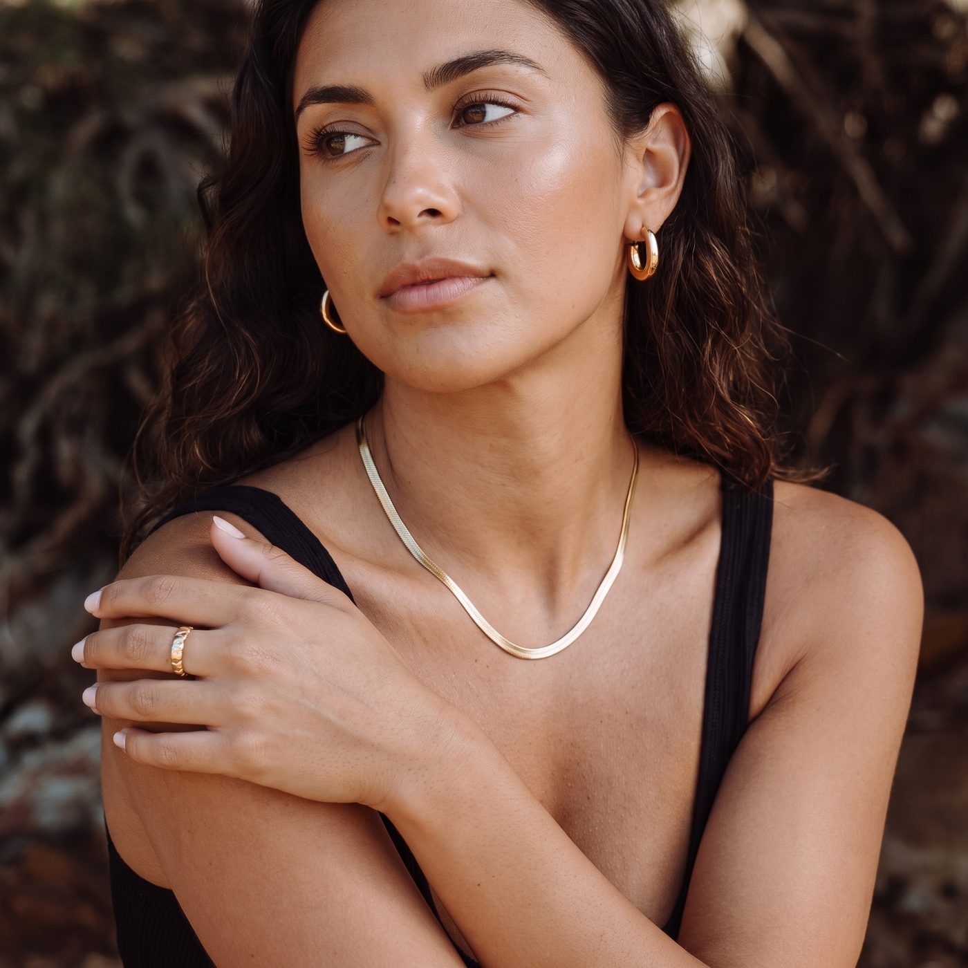 JOSIE. Herringbone Choker