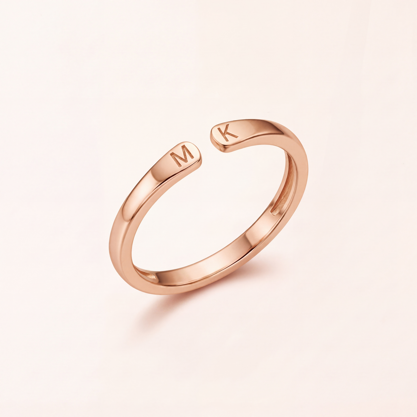 LILI. Adjustable Initial Ring