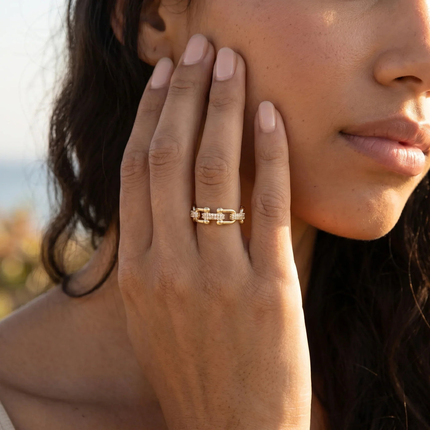CLARA. Statement Ring