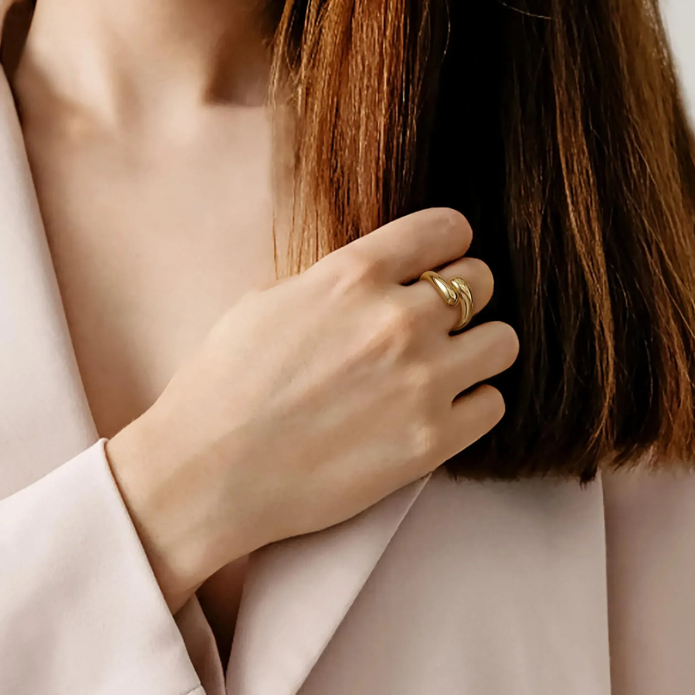 HAZEL. Adjustable Ring