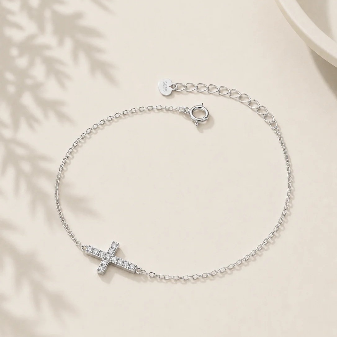 NORA. Cross Pendant Bracelet