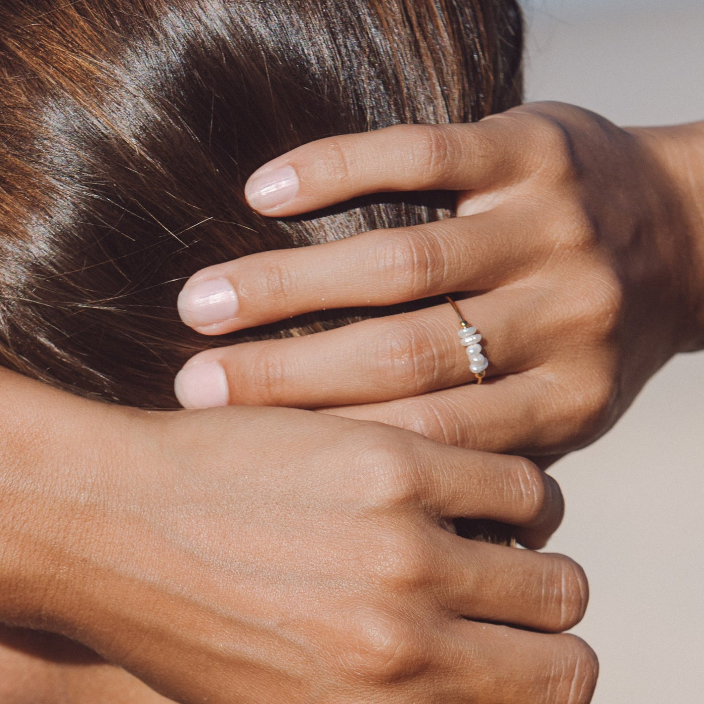 WINNIE. Mini Pearl Ring