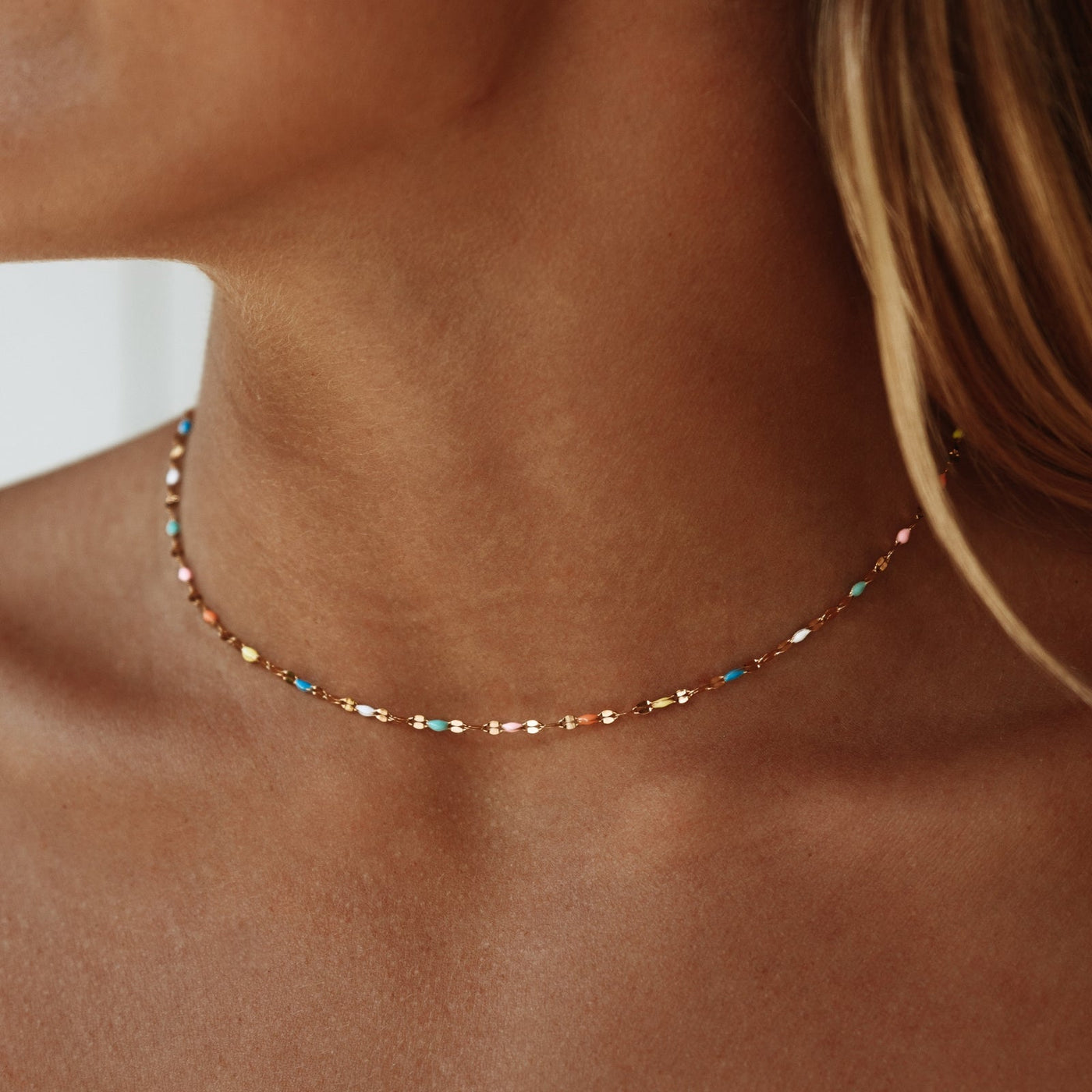 DELPHINE. Rainbow Dainty Choker