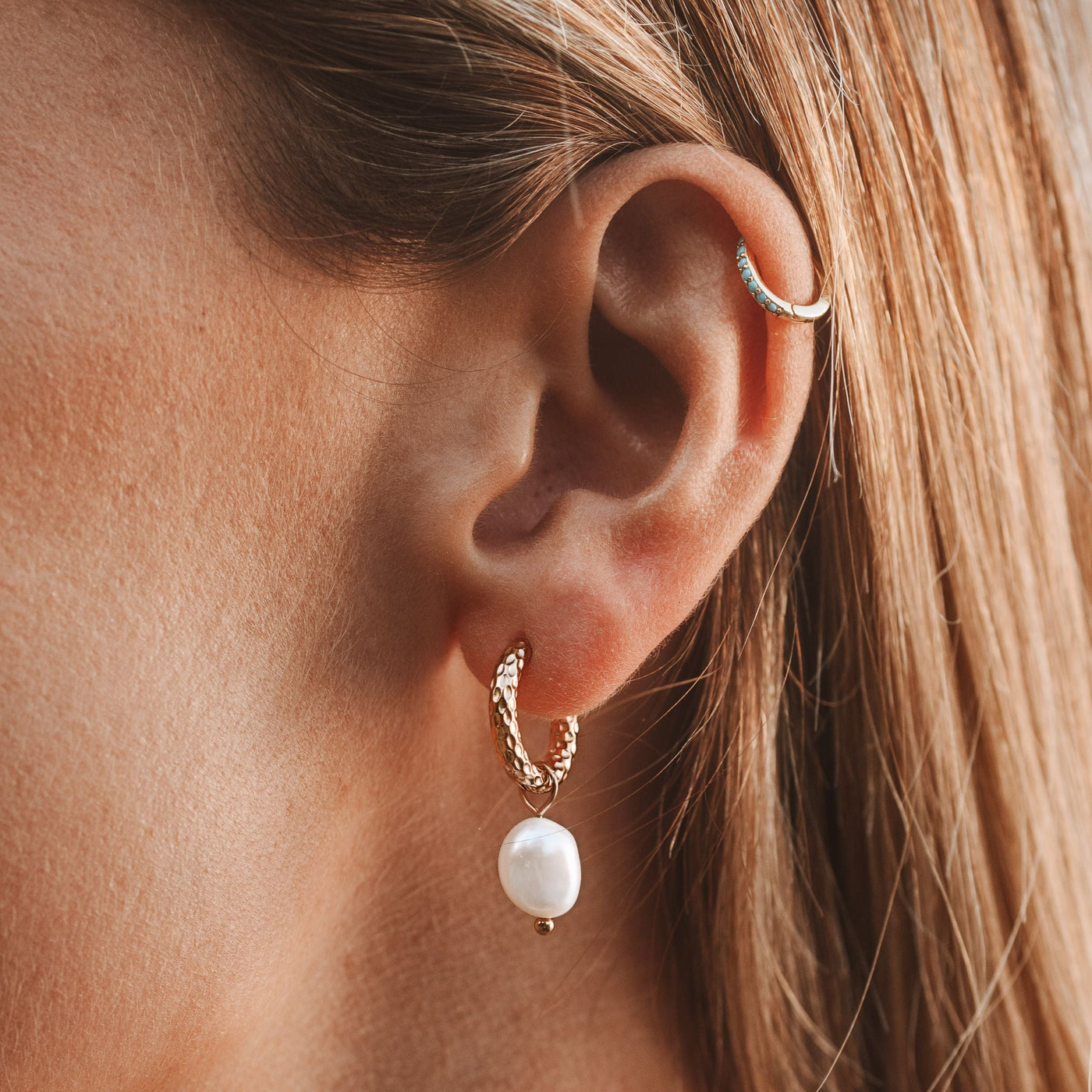 WILLA. Hammered Pearl Hoop Earrings
