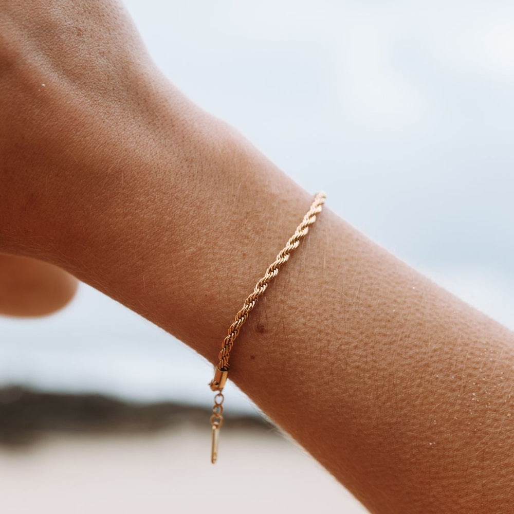 FAYE. Rope Chain Bracelet
