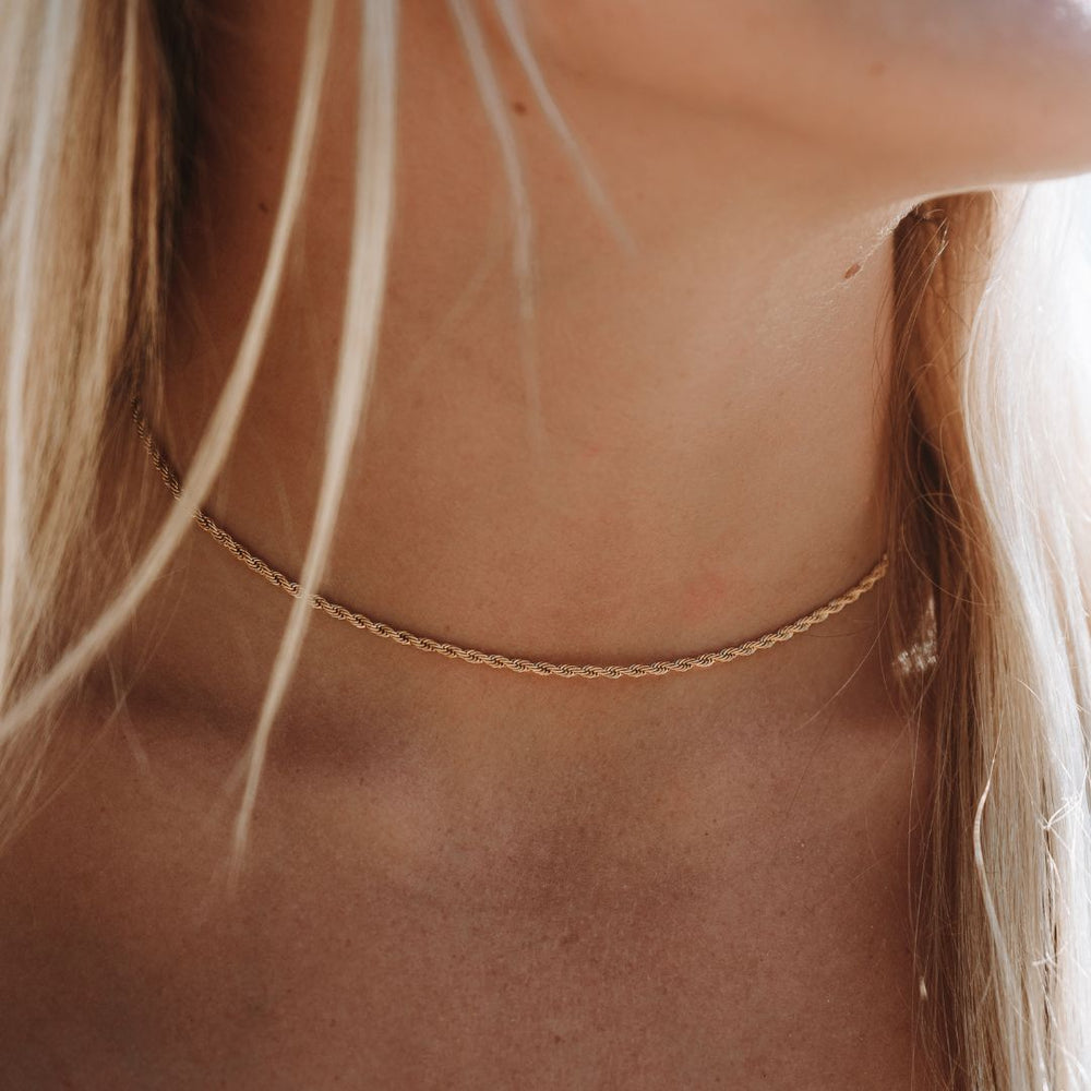PHOEBE. Rope Chain Necklace
