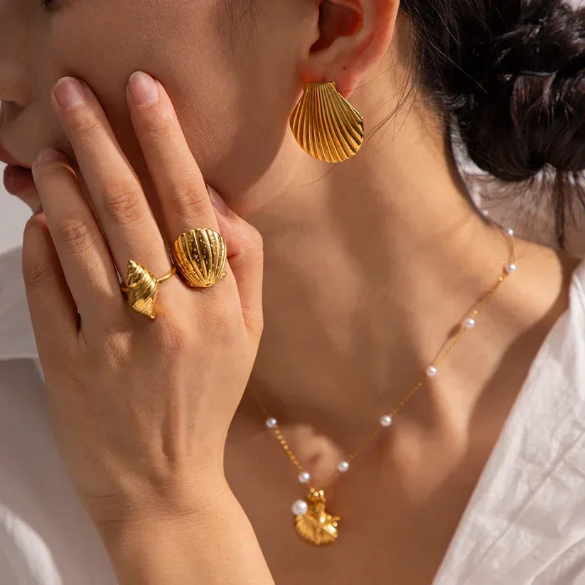 MARGOT. Seashell Ring