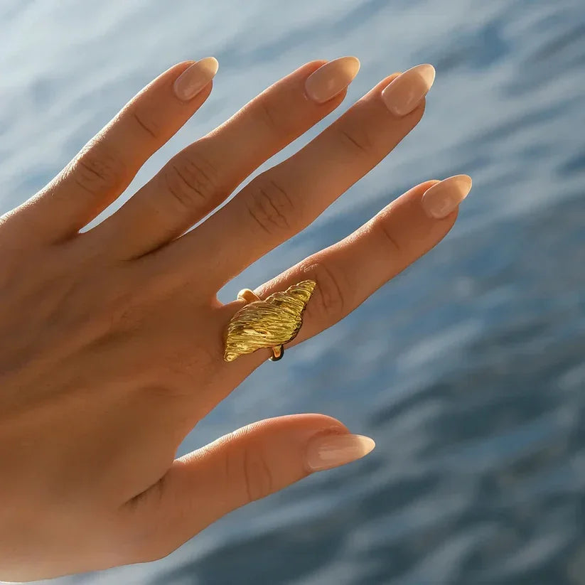 MARGOT. Seashell Ring