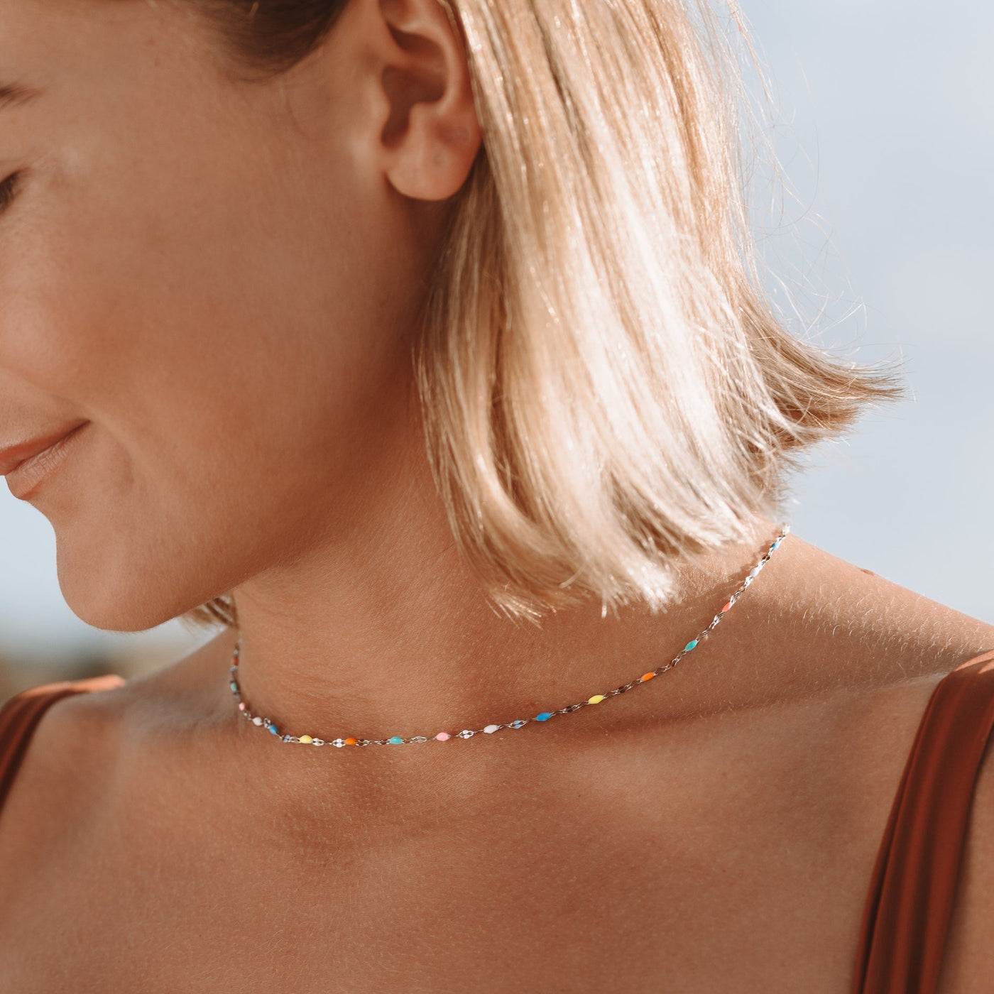 DELPHINE. Rainbow Dainty Choker